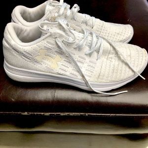 Under armour  white tennis shoes